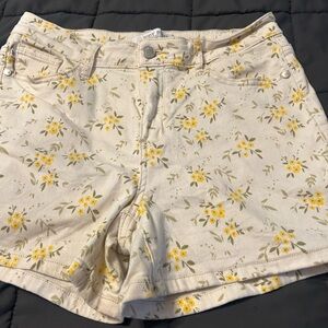 EUC Judy Blue floral shorts - only worn once!